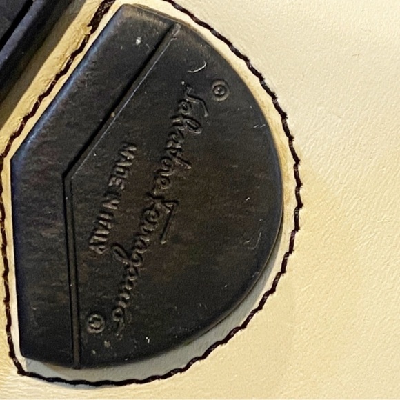 SALVATORE FERRAGAMO Leather Driving Loafers Off White - Picture 5 of 15